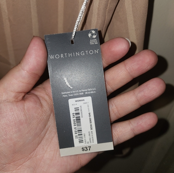 NWT Worthington VNeck Tank Top Blouse Vest Tan 1X - Picture 4 of 4